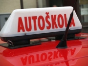 Většina autoškol vydrží bez tržeb tři měsíce, žádají vládu o pomoc
