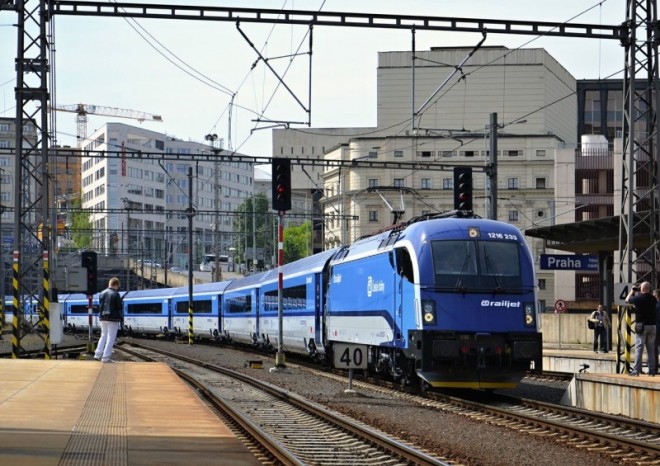 České railjety vyjedou do Rakouska už v červnu