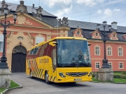 ​Mercedes‑Benz Tourismo Safety Coach se během své cesty po Evropě zastavil i v Praze