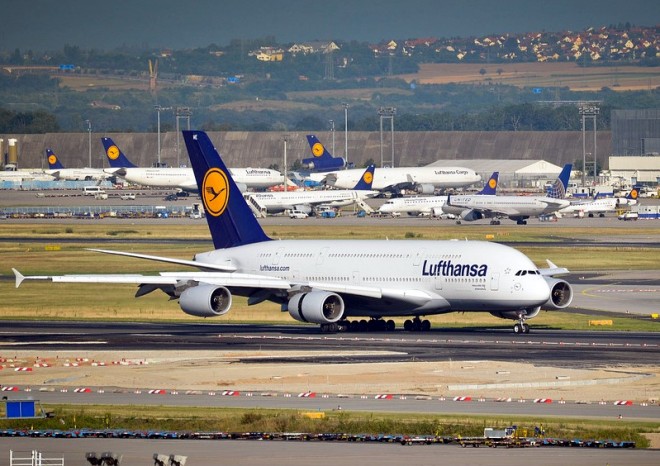 Kvůli stávce personálu německé společnosti Lufthansa byly zrušeny stovky letů