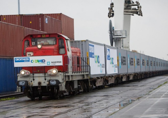 ​Maersk Line a Damco vypravily ucelený vlak pro Decathlon