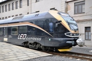 Leo Express zatím hlásí zhruba poloviční naplněnost svých vlaků