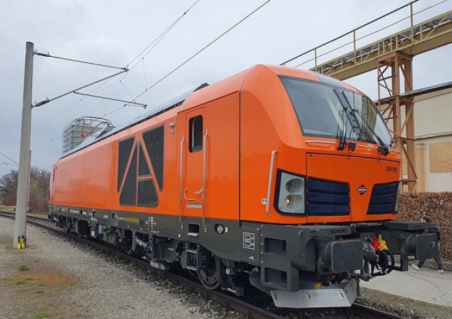 ​Firma Swietelsky převzala první lokomotivu Siemens Vectron Dual Mode pro východní Evropu