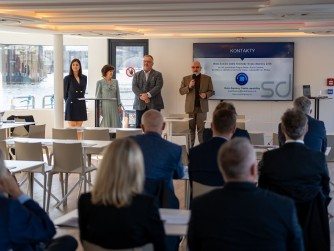 ​Dopravu drtí ceny asfaltu i nejistota, ministr dopravy potvrdil stavbu plavebního stupně Děčín