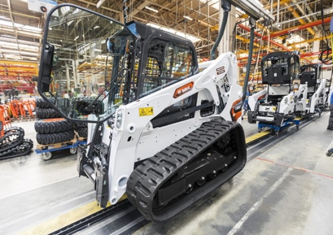​Bobcat zahajuje výrobu nového kompaktního pásového nakladače T650