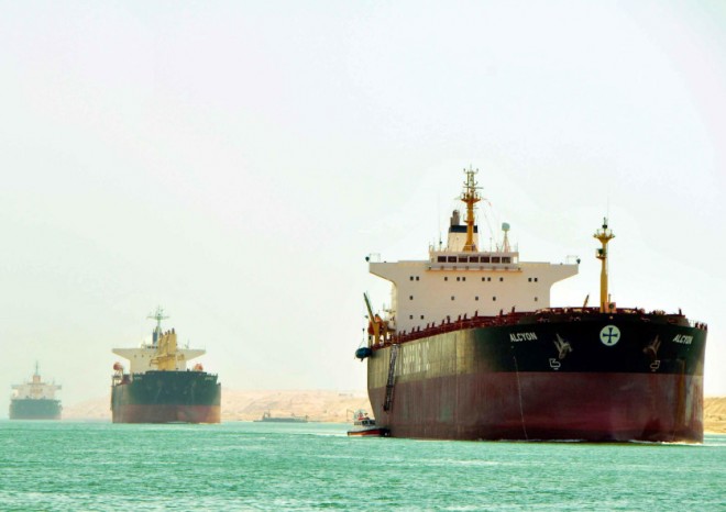 Suezem proplula už všechna plavidla čekající tam po jeho zablokování