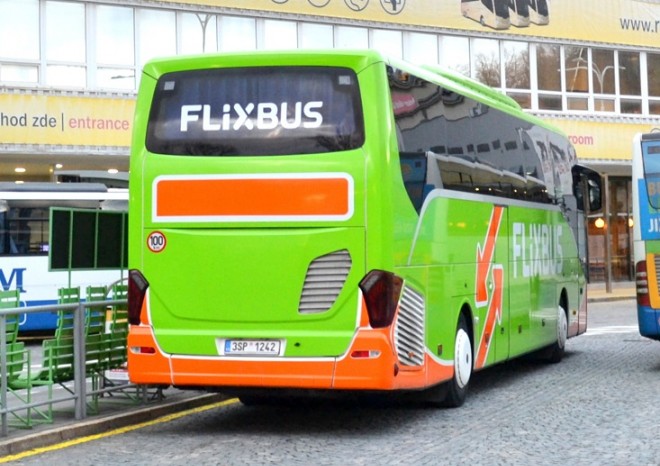 FlixBus chce být do roku 2030 neutrální co se týče emisí oxidu uhličitého