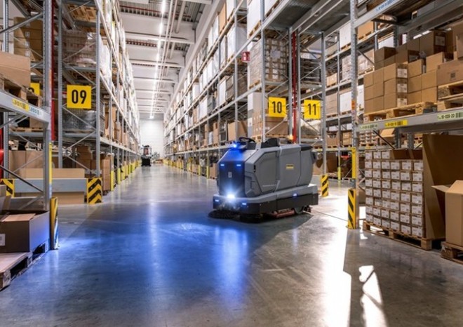 ​Úklid v retailu a logistice směřuje k automatizaci, chytrým strojům a menšímu množství chemie
