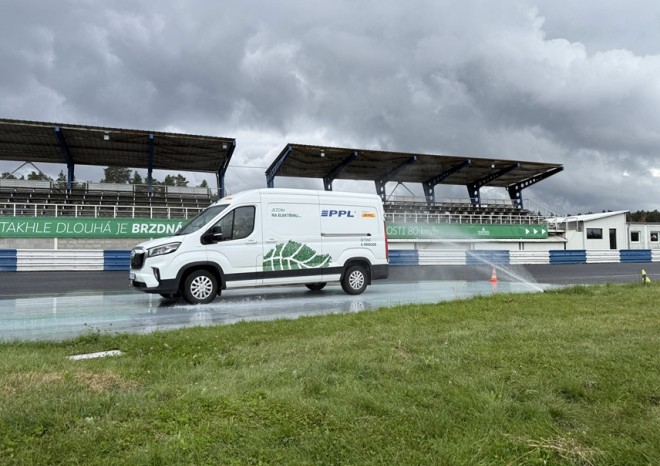 ​PPL opět školí řidiče, krizové situace letos zvládne 200 profesionálů