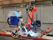 ​DTVS uvedla do provozu nového svařovacího robota. Ročně zvládne vyrobit tisíce dílů pro výhybky