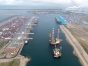 Překlad v Rotterdamu loni dosáhl 469,4 milionu tun