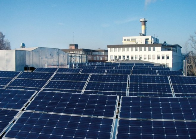 ​Špína nebo námraza na FVE panelech po odtátém sněhu může způsobovat ztrátu v rozmezí 20 až 40 procent