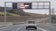 Na dálnici D4 začalo vážení kamionů a měření rychlosti