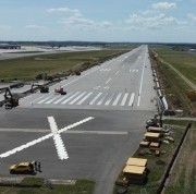 ​Letiště Praha dokončilo modernizaci okolí hlavní dráhy, provoz se vrací do standardního režimu
