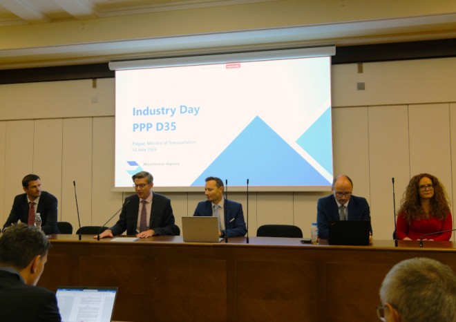 Ministerstvo dopravy představilo investorům dostavbu dvou úseků D35 formou PPP