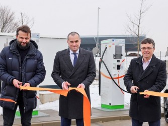 ​Společnost ČEZ jako první v České republice spustila 1000. dobíjecí stojan pro elektromobily
