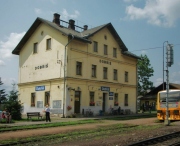 Stát po úspěšném převodu nádraží zahájil jejich opravy