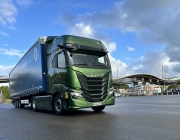 ​Tahač IVECO S-Way CNG ujel přes tisíc kilometrů na jedno natankování