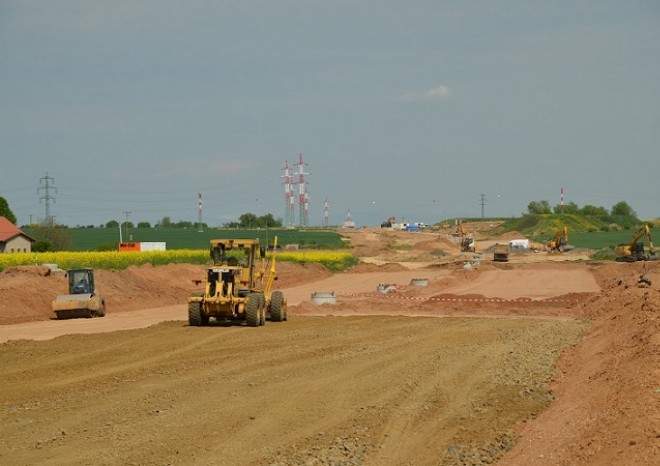 ​ŘSD vybralo pro D11 Trutnov - hranice sdružení MI Roads, Budimex se brání u ÚOHS