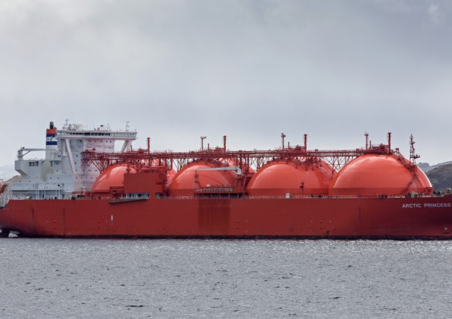 LNG jako lodní palivo potřebuje větší podporu