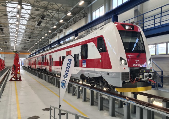 Škoda Transportation předala na Slovensku kompletní flotilu nových vlaků