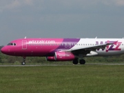 Největší akcionář aerolinek Wizz Air prodal polovinu svého podílu