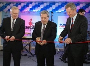 Schmitz otevřel nové centrum pro návěsy v Petrohradu