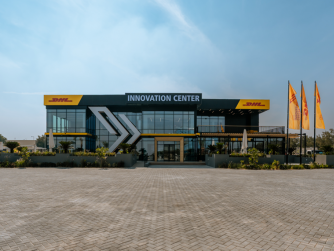 ​DHL otevírá v Dubaji inovační centrum nové generace a buduje nejmodernější sklad pro smluvní logistiku