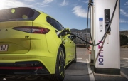 CDV: Loni přibylo LPG vozidel a bateriových elektromobilů, zájem o CNG znovu klesl