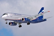 Ruským aerolinkám loni klesl počet pasažérů téměř o polovinu