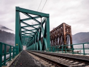 Na železniční most přes Labe se vrátily nákladní vlaky