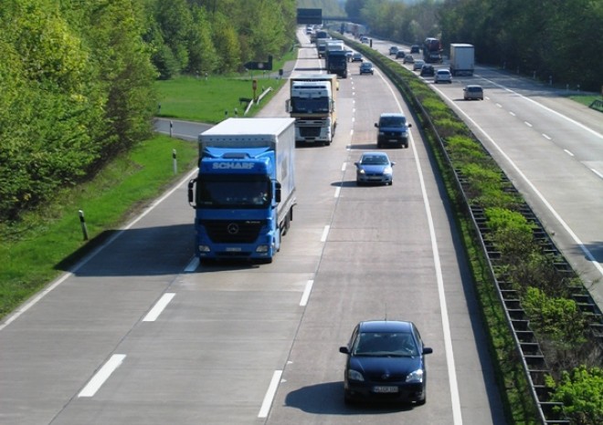 V březnu předepsal CzechToll na mýtném 998 mil. Kč, meziroční růst poklesl na 3,61 %