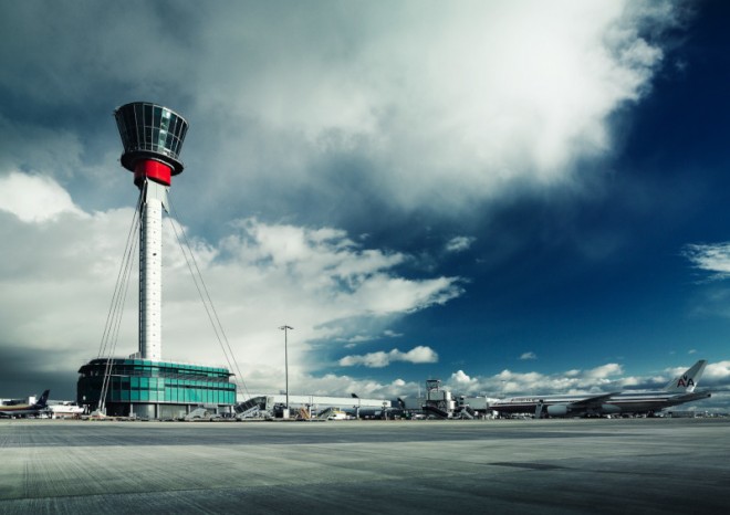 Londýnské letiště Heathrow hlásí nejvyšší počet cestujících od počátku pandemie