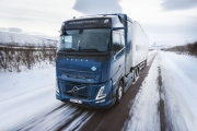 ​Volvo Trucks testuje nákladní vozidla se spalovacími motory na vodík