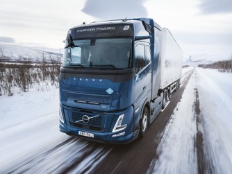 ​Volvo Trucks testuje nákladní vozidla se spalovacími motory na vodík