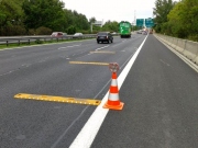 Mobilní výstražné prahy zvýší bezpečnost provozu a ochrání
silničáře