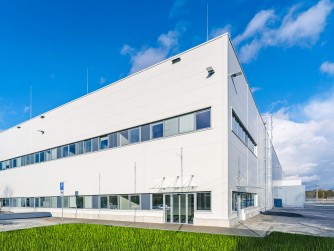 ​Společnost Wacker převzala dokončenou budovu nového výrobního areálu v Karlových Varech