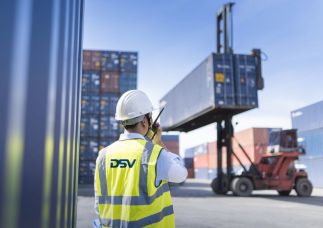 DSV: Zpoždění a nárůst nákladů v asijských přístavech ohrožují globální přepravu