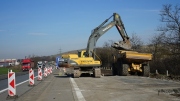 Silničáři včera zahájili opravu dálnice D2 u Břeclavi a dalších silnic I. tříd