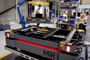 ​MiR registruje rostoucí zájem o větší flotily autonomních mobilních robotů