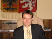 Šéf inspekce je prý na odvolání, pomoci k tomu měla ministerská kontrola