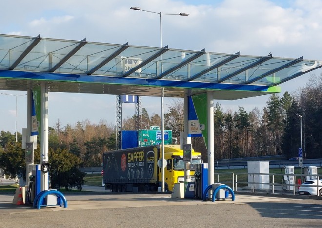 ​S rostoucími cenami pohonných hmot stoupají v Evropě sazby za silniční nákladní dopravu