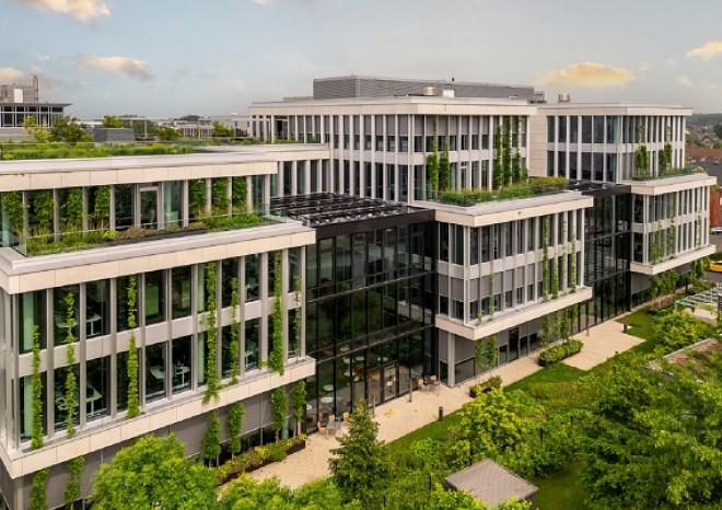 ​Společnost DKV Mobility snížila emise oxidu uhličitého o 50,4 procenta