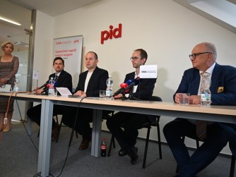 ​Byly otevřeny konečné nabídky na největší železniční zakázku na velkokapacitní vlaky v Česku