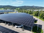 ​V Liberci vyrostl největší carport v Česku, společnost ČEZ ESCO ho postavila pro výrobce autoklimatizací DENSO