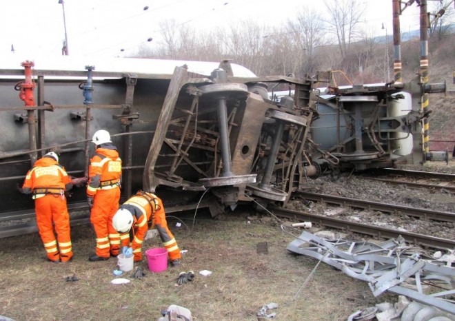 Série nehod cisternových vlaků vedla k přísnějším opatřením