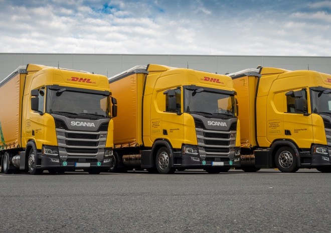 ​Vozidla Scania LNG v provedení low deck pro DHL Supply Chain