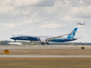Boeing v květnu získal více nových objednávek než Airbus
