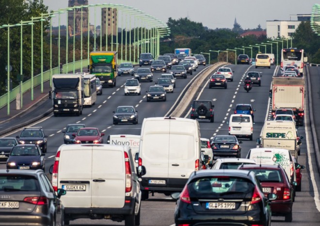 Německý ministr dopravy Wissing vystrašil řidiče slovy o zákazech jízdy