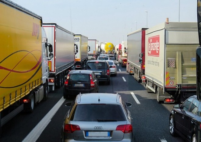 ​Allianz pro Schiene je proti dlouhým kamionovým soupravám, silniční dopravci zdůrazňují jejich ekologičnost